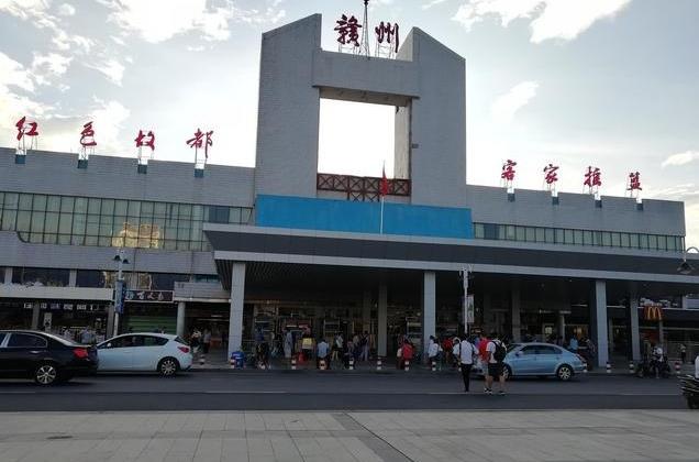 黄埔区到赣州物流专线-全程跟踪安心无忧-黄埔区至赣州电动车摩托车托运
